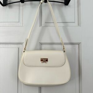 Elegant Cream Shoulder Bag